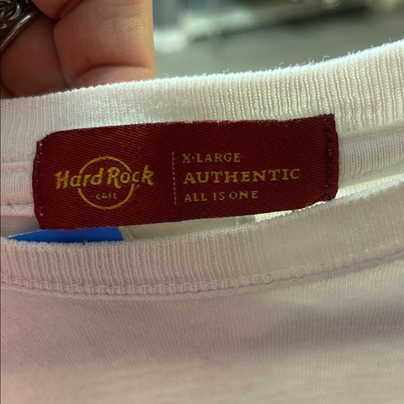Hard Rock Cafe Manchester White Men's Shirt - Picture 4 of 4